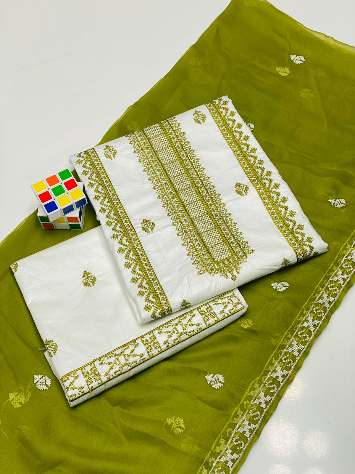 3 PC Unstitched Embroidered Lawn Collection