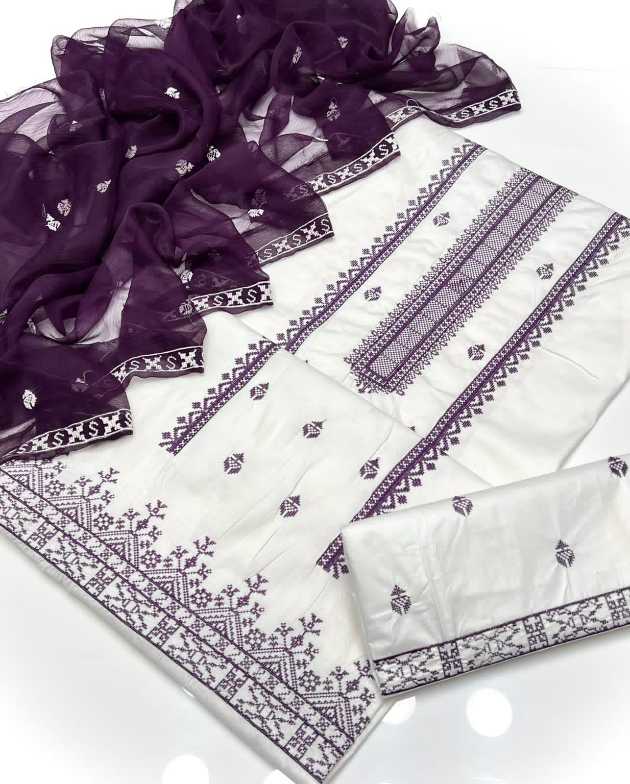3 PC Unstitched Embroidered Lawn Collection